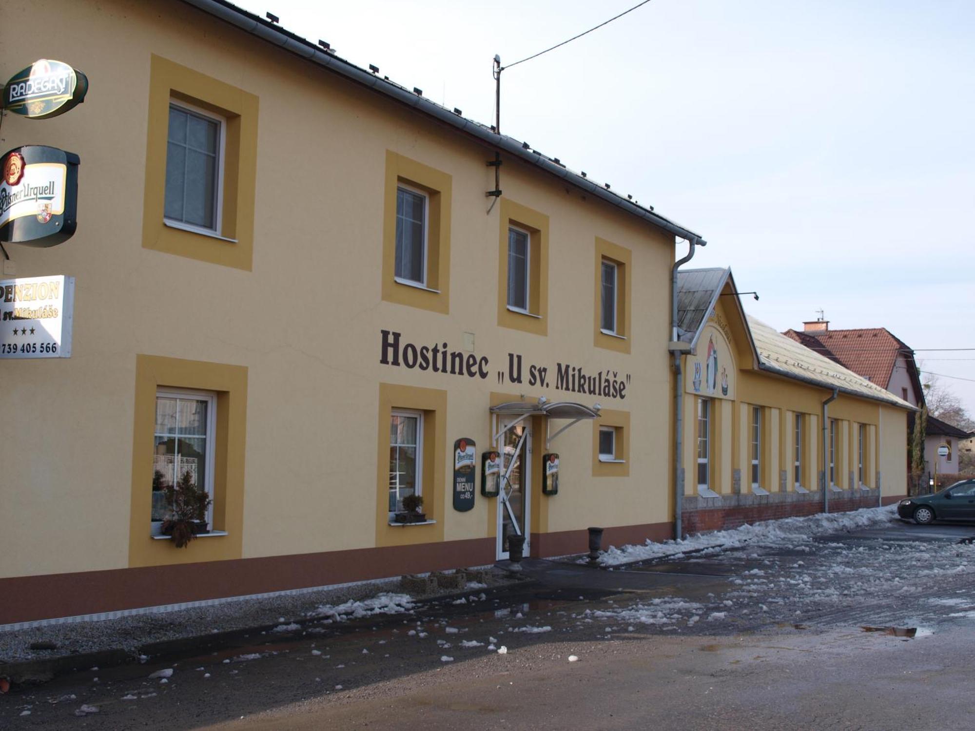 Hostinec A Penzion U Sv. Mikulase Hať Zewnętrze zdjęcie